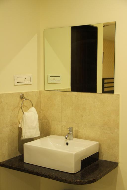 Hotel M.P Temples Inn Kumbakonam Room photo